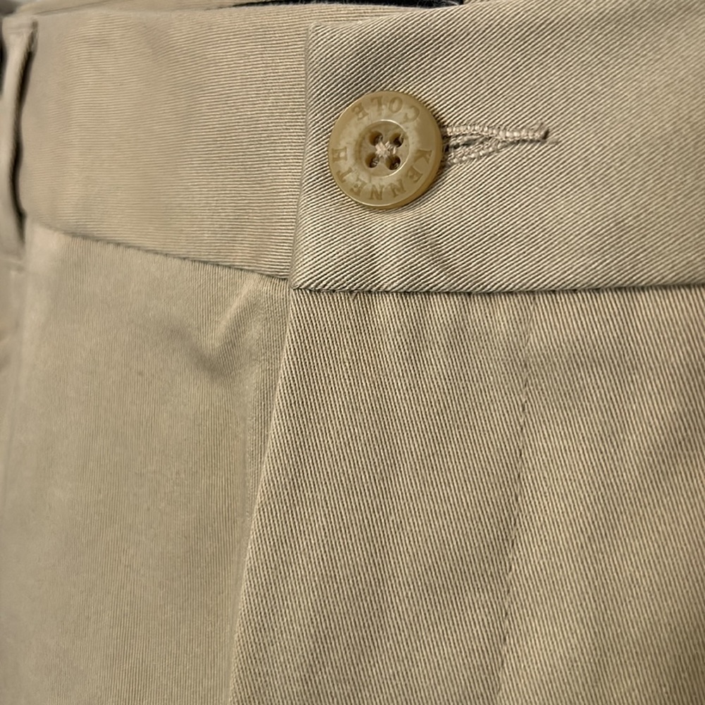 Kenneth Cole 40x34 - Picture 4 of 10